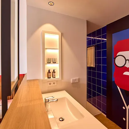 Universal Neptuno (adults Only) 4*