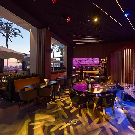 Universal Neptuno (adults Only) 4*