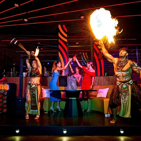 Universal Neptuno - Adults Only 4*