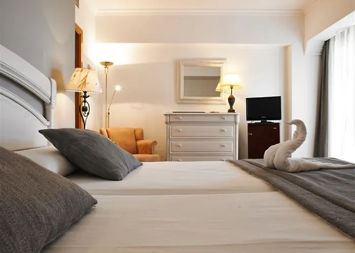 Universal Neptuno - Adults Only 4*