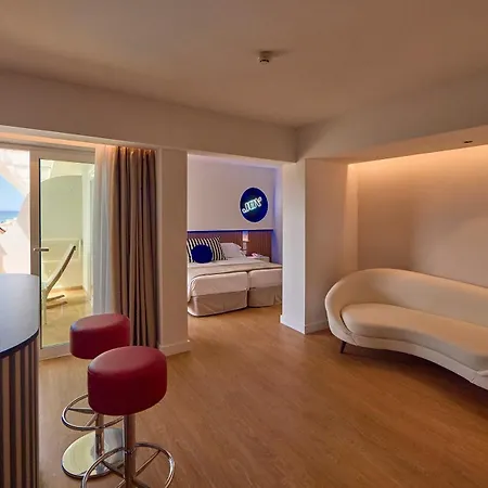 מלון Universal Neptuno (adults Only)