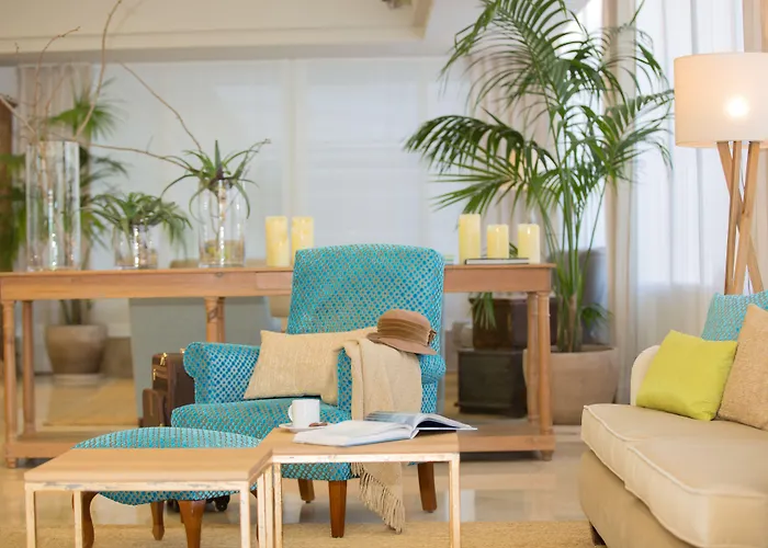 Universal Neptuno - Adults Only